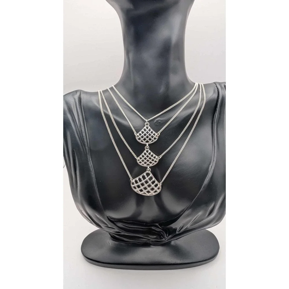 Vintage‎ 3 Strand Silver Toned Necklace With Pendants